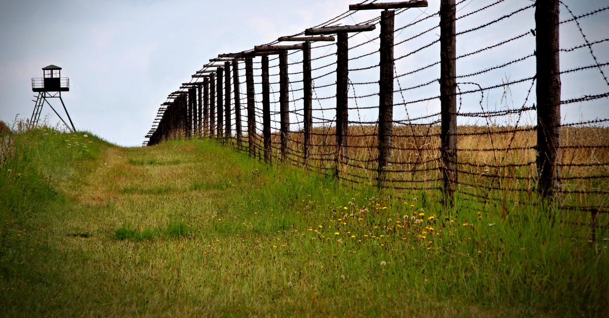 Зеленcкий предлагает не пускать россиян на Запад. Главное за день