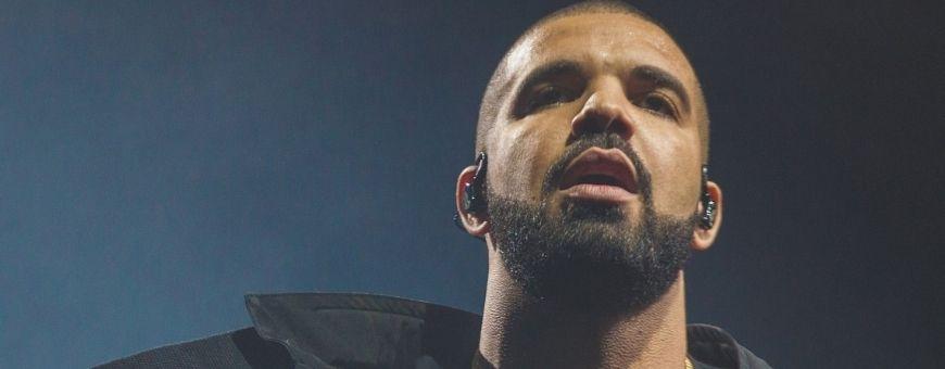 Дрейк отказался от номинаций на «Грэмми» 2022 года. null