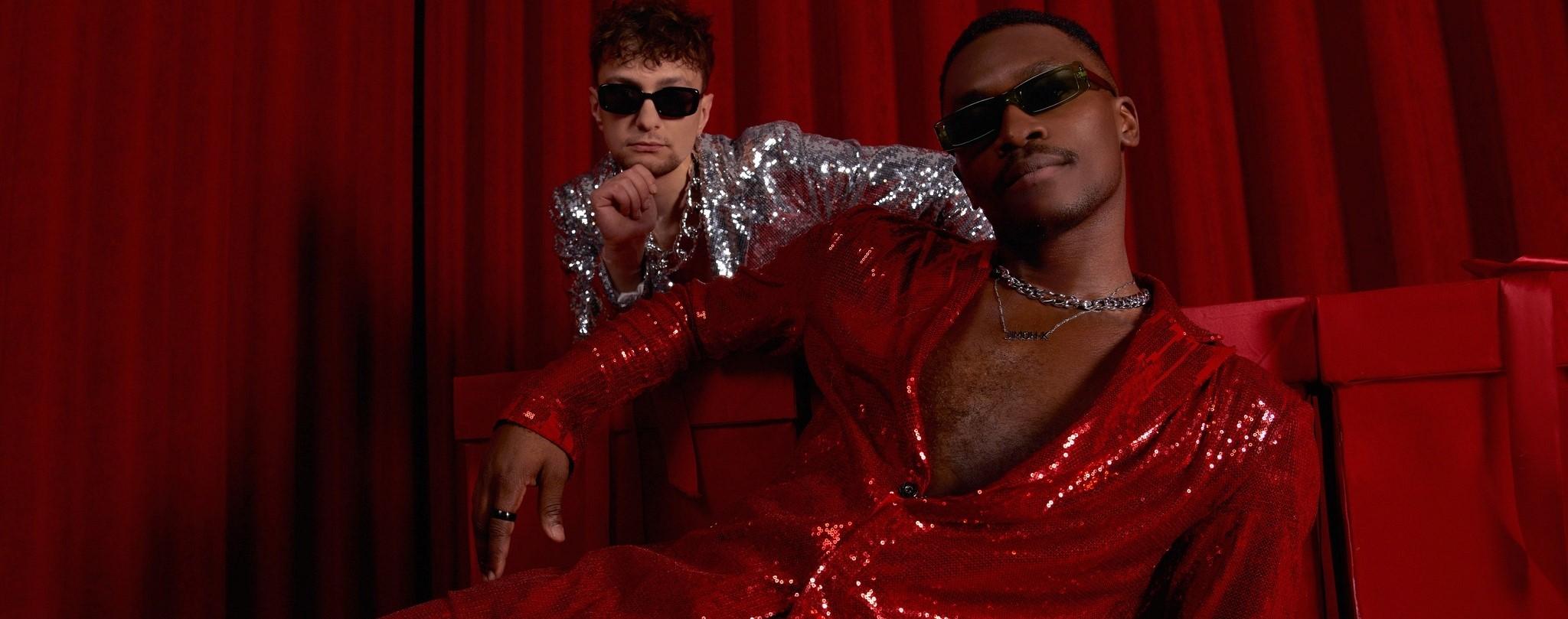 Украинская группа «Tvorchi» выпустила сборник новогодних хитов. null