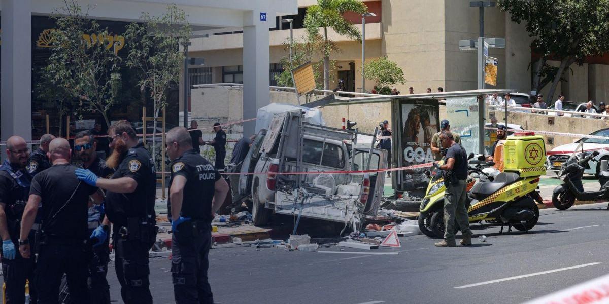 Теракт в Тель-Авиве: 9 пострадавших. Главное за день