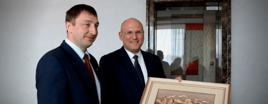 Посол Израиля в Беларуси Шайман своими действиями портит отношение к Израилю в Беларуси null