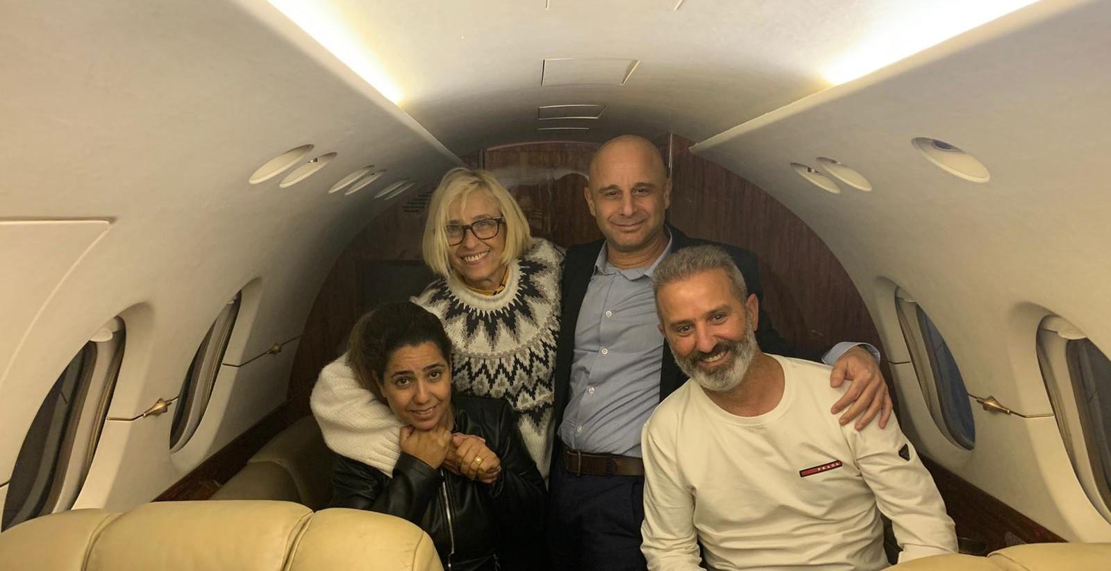 Морди и Натали Окнин вернулись домой null