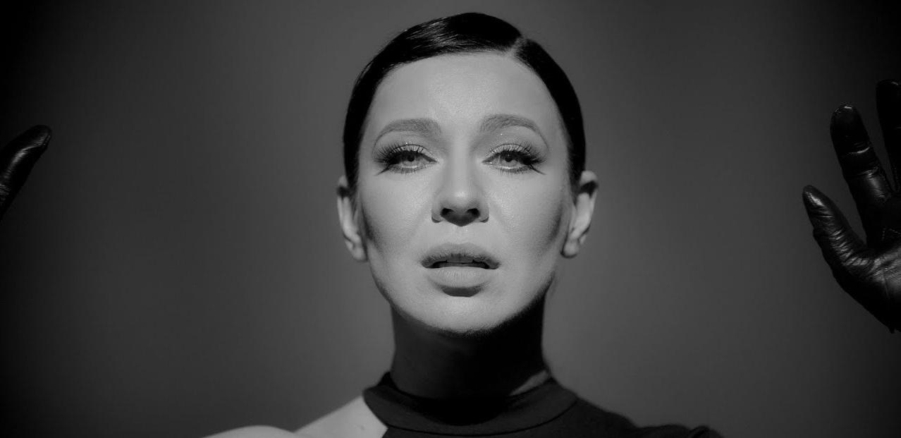 Певица Ёлка сняла клип в Большом театре null