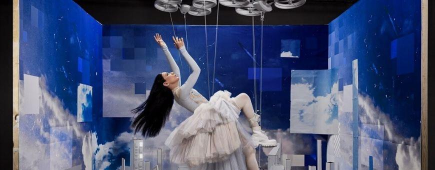 Певица Ёлка выпустила новый альбом «Без обид». null