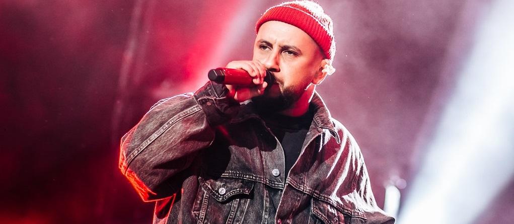 Монатик наконец-то назвал причину разрыва контракта со своими подопечными. null