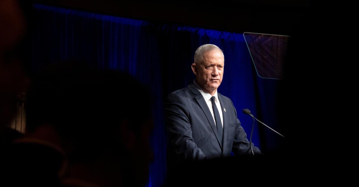 Бени Ганц распорядился готовиться к возможной эскалации на границе с Ливаном. Главное за день