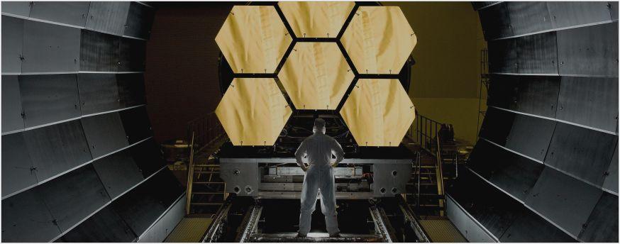 Вертолет с Земли совершил полет на Марсе. На Луне собираются искать лед. Первые жертвы беспилотной Tesla.