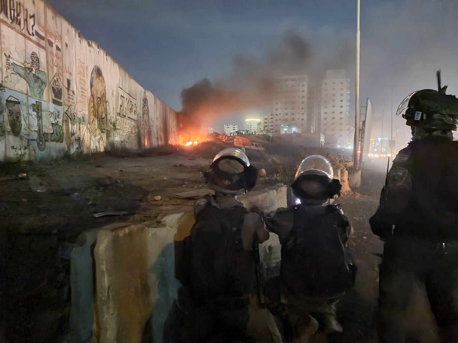 Иерусалимских арабов поддержали ракетным огнем из Газы