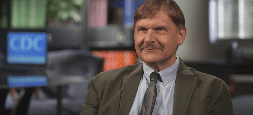 «Вакцина спасает от болезни и смерти, но пока неясно, насколько она снижает способность переносить вирус и заражать других»