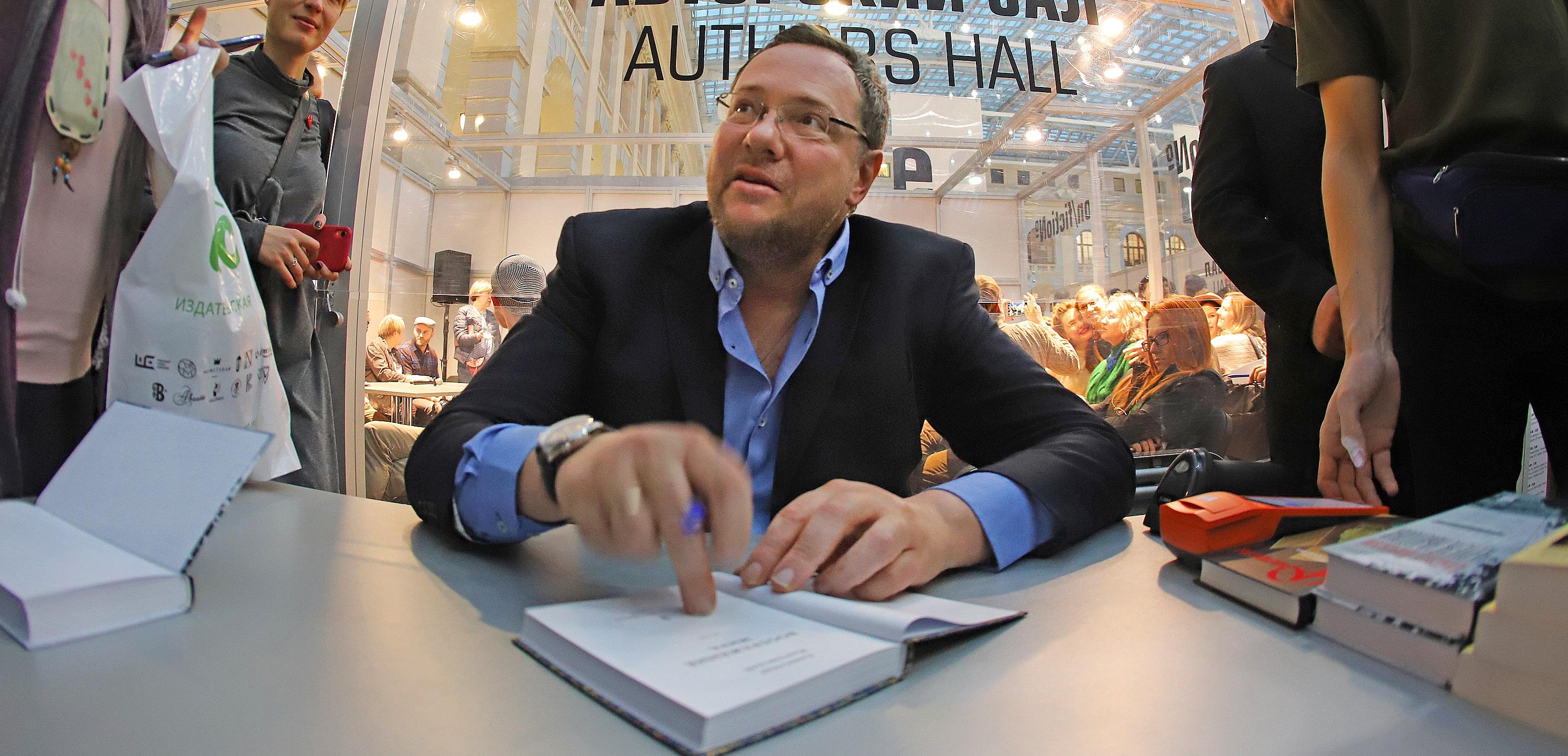 Курс писательского мастерства от Александра Иличевского, самые интересные музеи севера Израиля от Маши Хинич и формула творческого успеха от Елены Котовой.