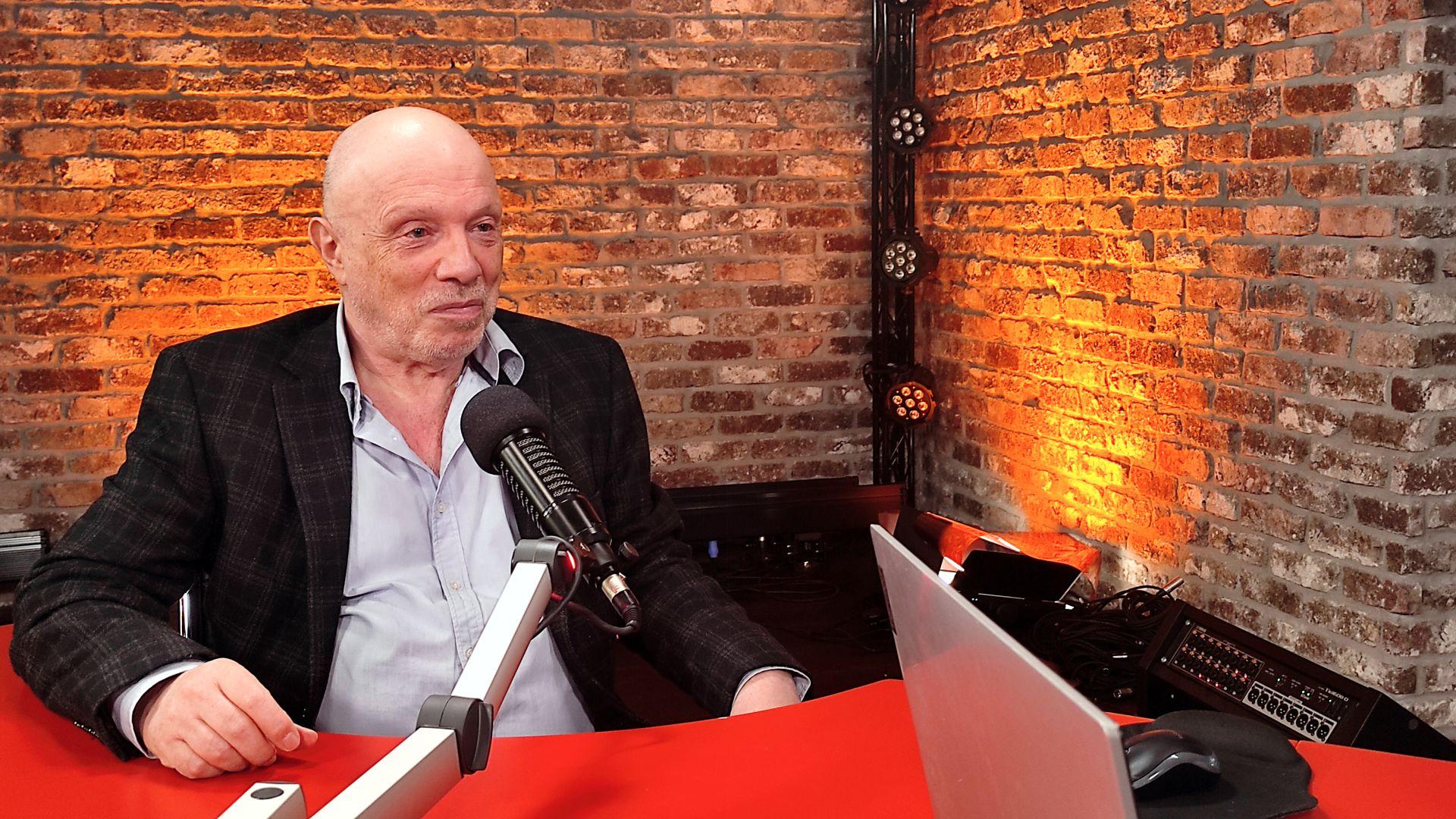 Илья Лиснянский. Врач, писатель, публицист / Гвозди