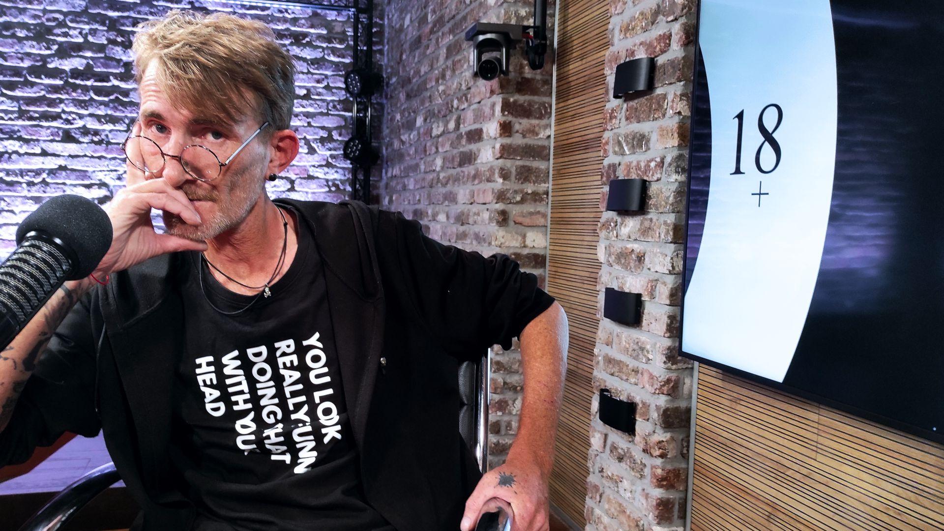 Фотограф и оператор Вадим Ходаков — о работе на войне / 🅻 точка 🅶