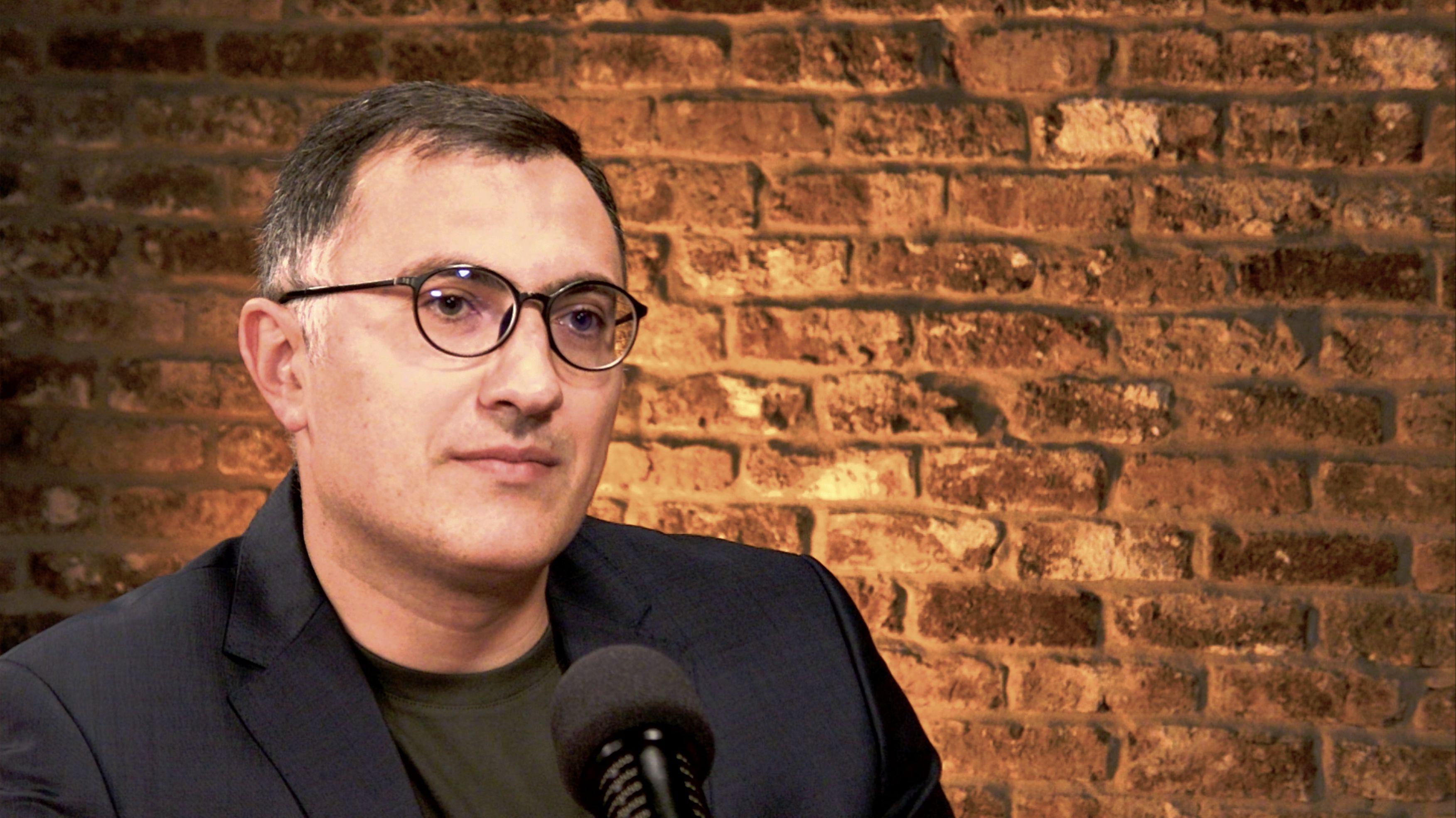 Михаил Пелливерт, политолог / Гвозди